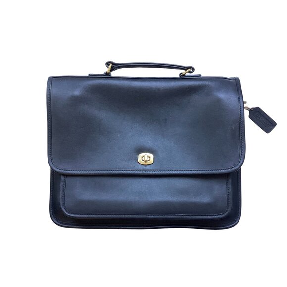 Coach Handbags - EUC Vintage Coach 5181 Colebrooke Case bag Black D13-5181